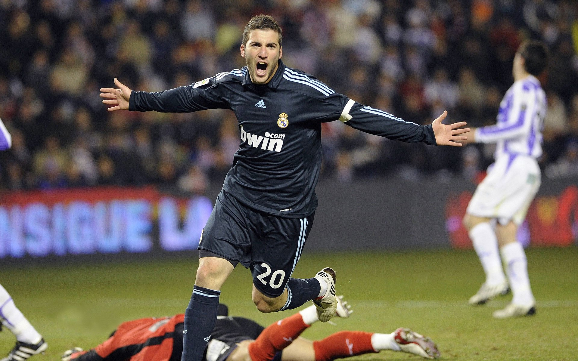 保利斯塔防守体系日益完善，啊苏保利斯塔